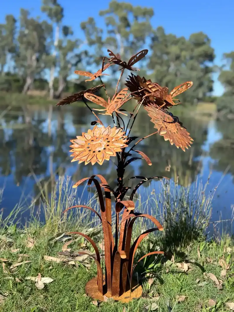 Metal Garden Art & Sculptures